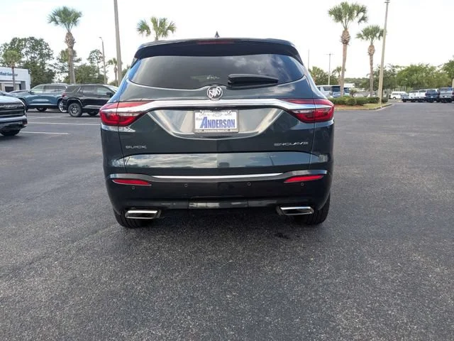 Used 2018 Includes Pitch Dark Night lower exterior accent color. Buick Premium image 4