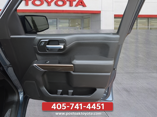 Used 2021 Gray Chevrolet RST image 29
