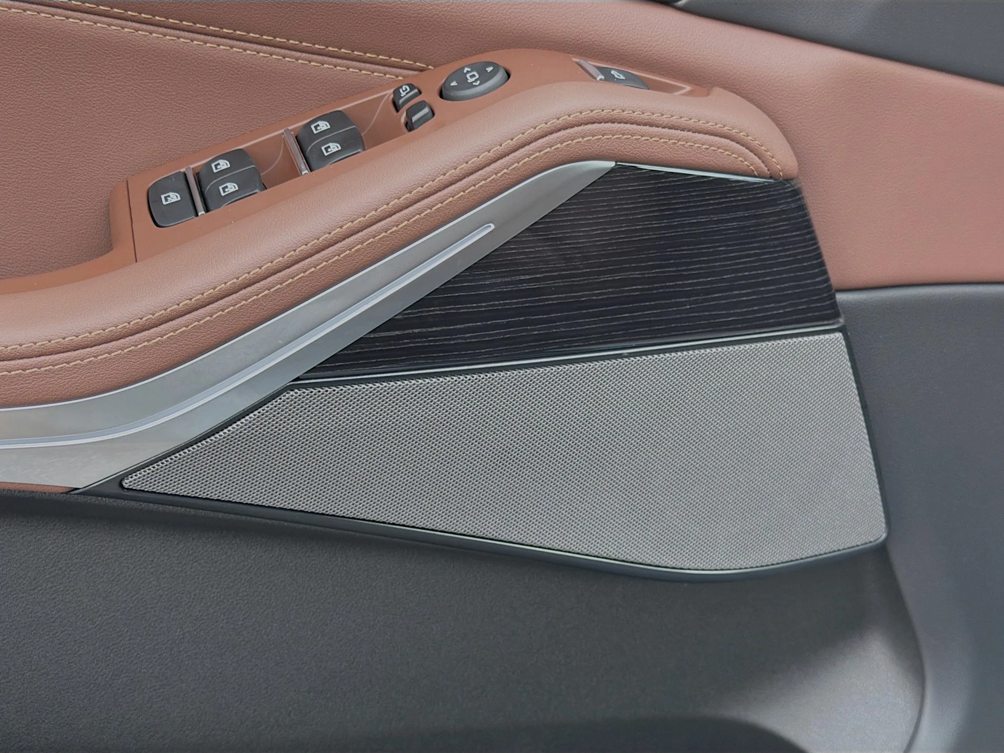 New 2026 Brooklyn Grey Metallic BMW xDrive40i image 24
