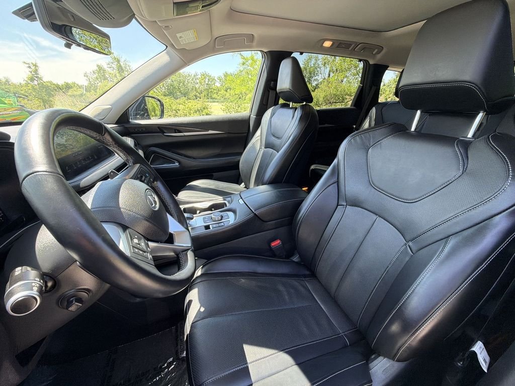 Used 2023 Moonbow Blue INFINITI Sensory image 13