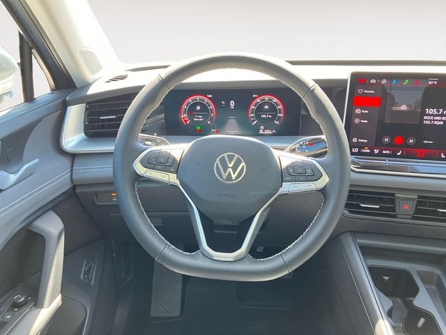 New 2025 Silver Volkswagen 2.0T SE image 12