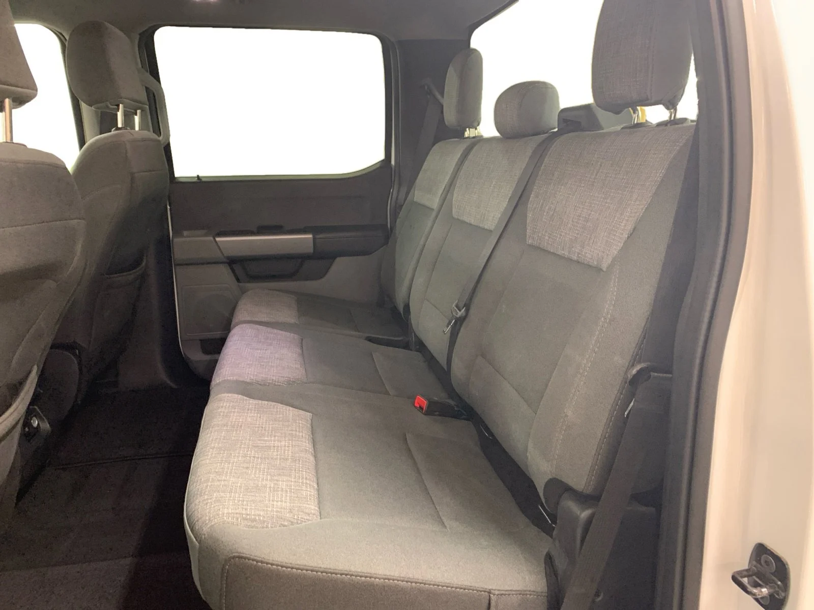Used 2024 Oxford White Ford XLT image 16