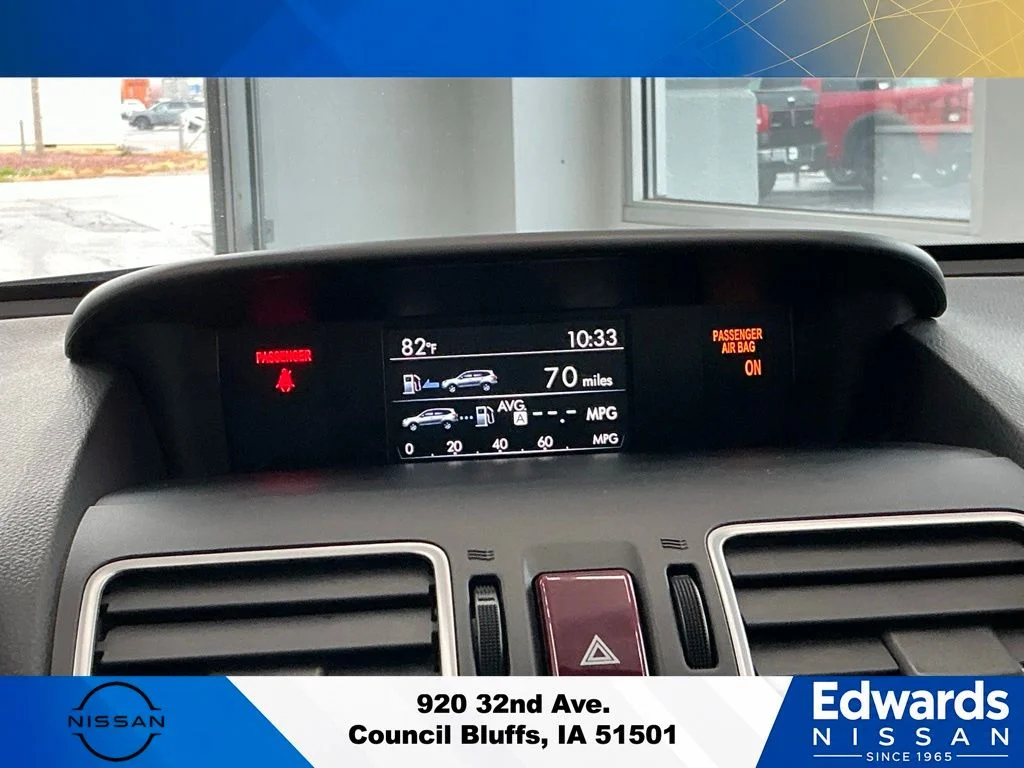 Used 2016 Silver Subaru 2.5i Premium image 23