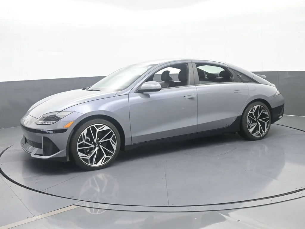 2025 Hyundai IONIQ 6 SEL