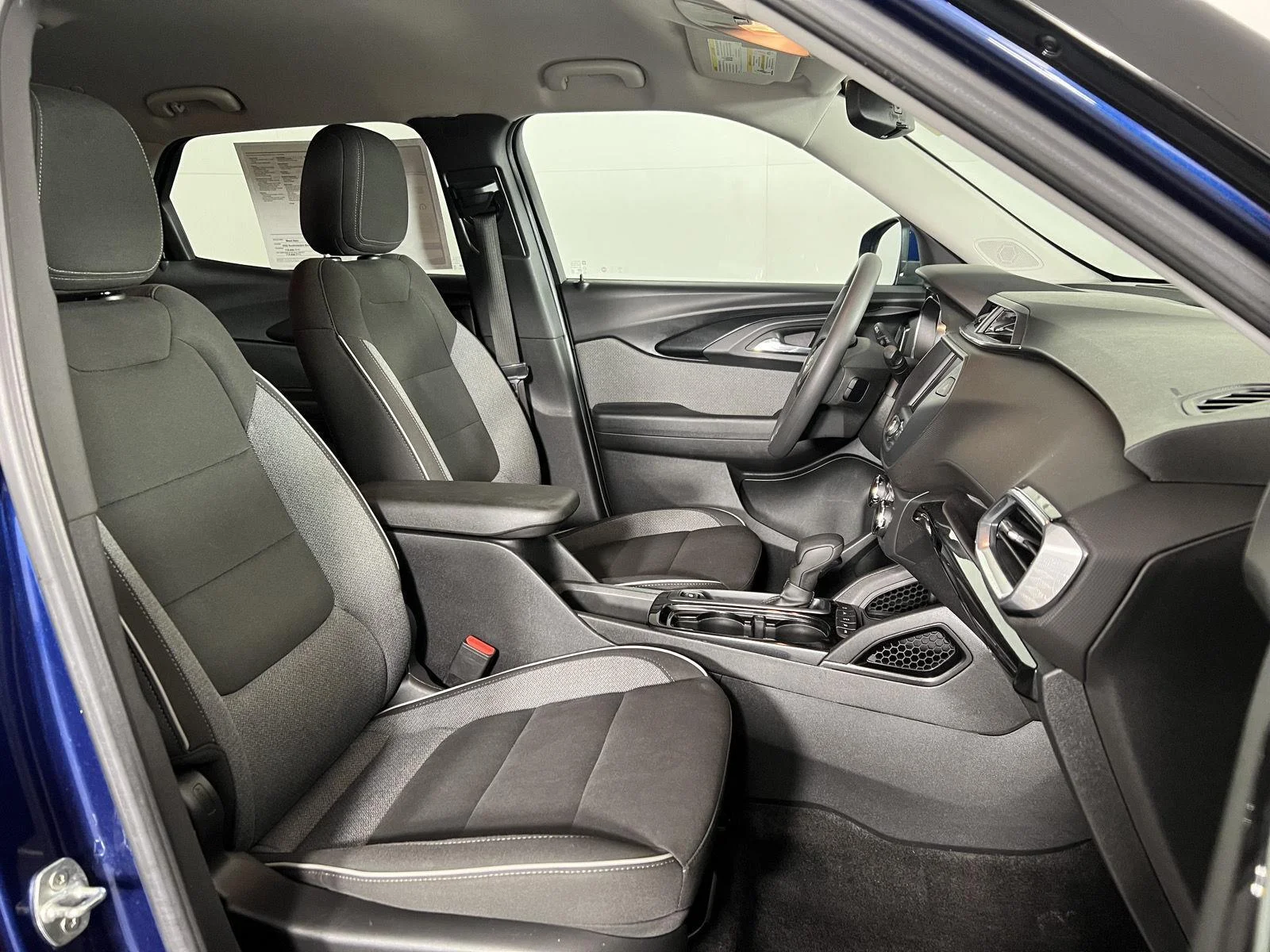 Used 2022 Blue Glow Metallic Chevrolet LT image 20