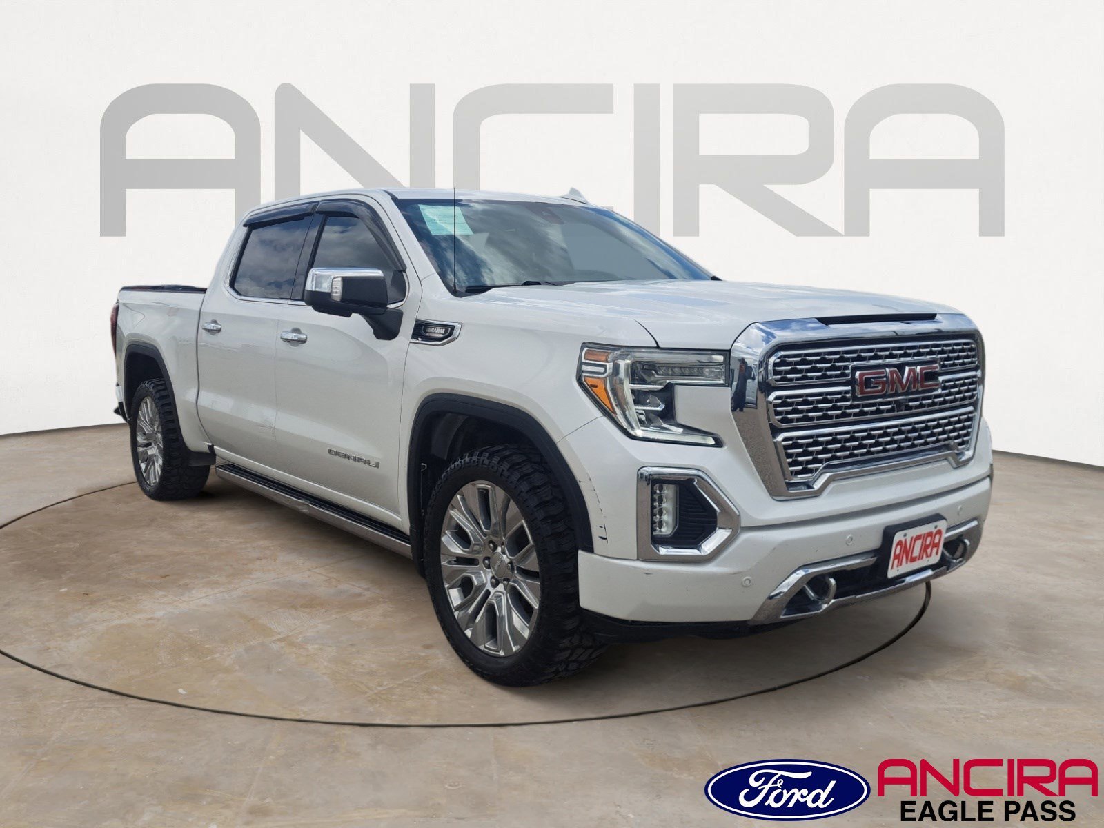 2021 GMC Sierra 4WD Crew Cab Short Box Denali's photo