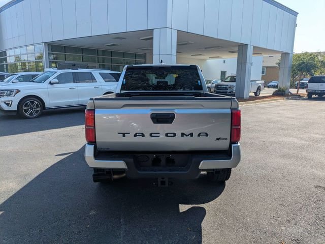 Used 2025 Silver Toyota SR5 image 4