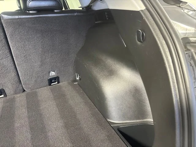 Used 2022 Gray Jeep Limited image 10
