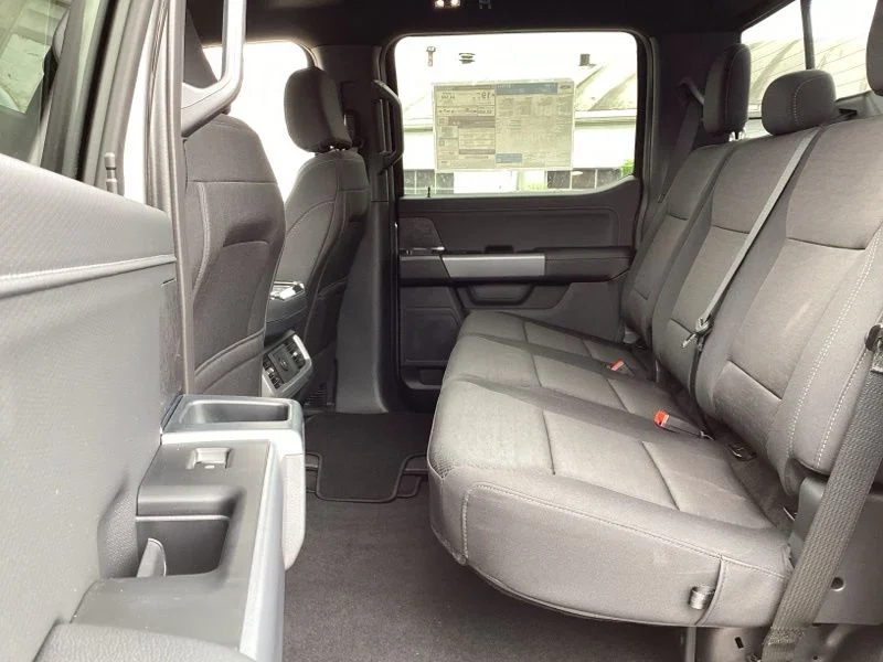 New 2026 Carbonized Gray Metallic Ford XLT image 21