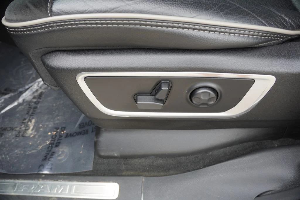 Used 2021 Bright White Clearcoat Ram Laramie image 23