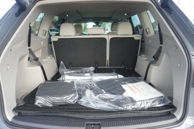 New 2026 Pure Gray Volkswagen 2.0T SE w/Technology image 10