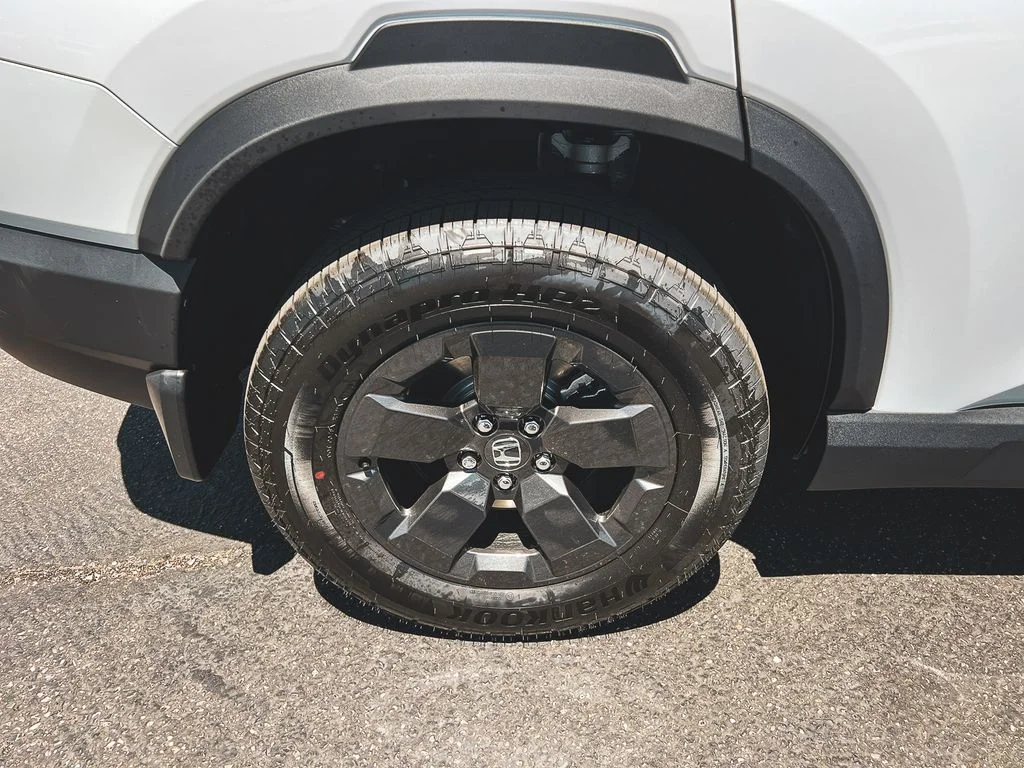 New 2026 Platinum White Pearl Honda RTL Towing image 11