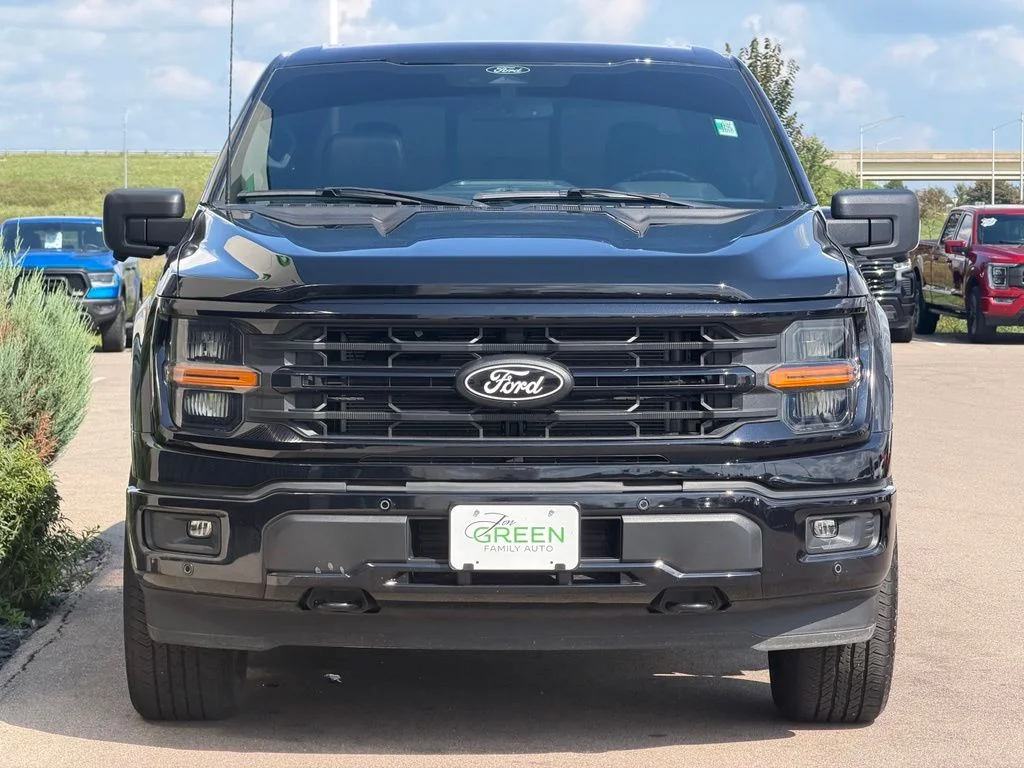 Used 2024 Black Ford XLT image 6