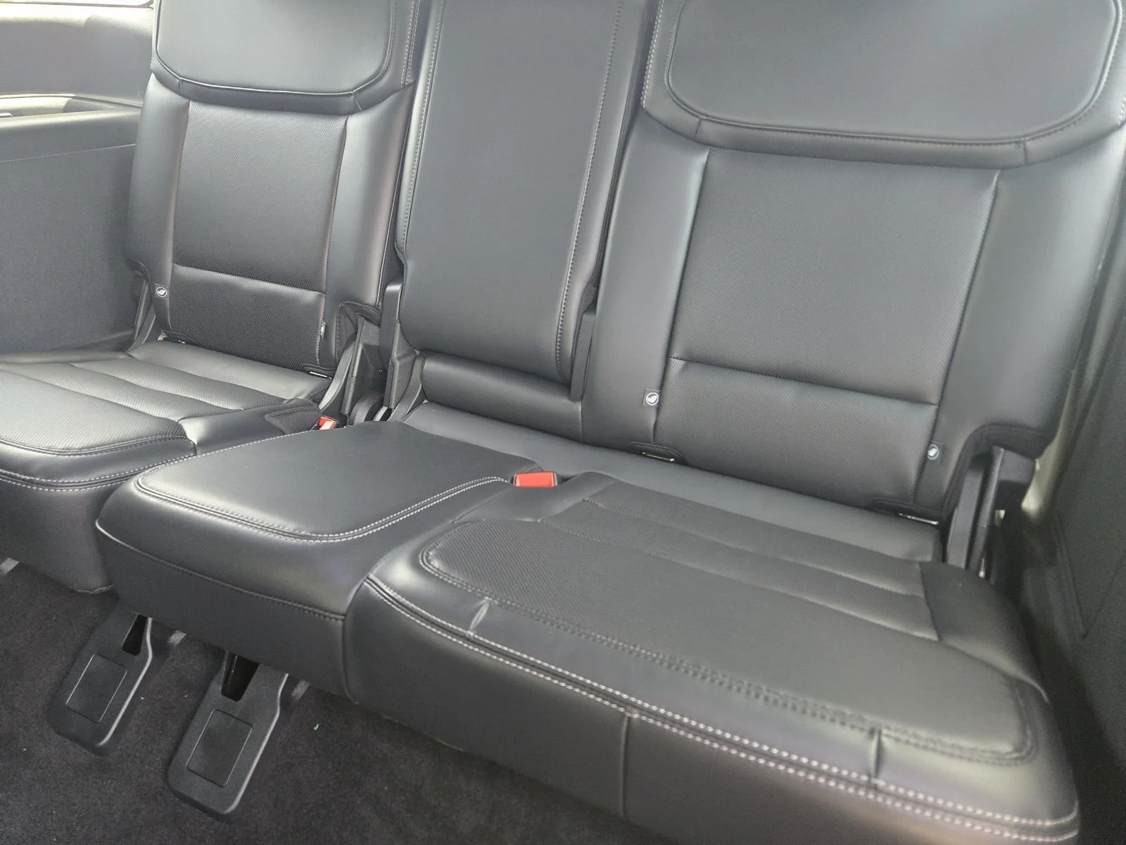 New 2026 Star White Metallic Tri-Coat Ford Platinum® image 20