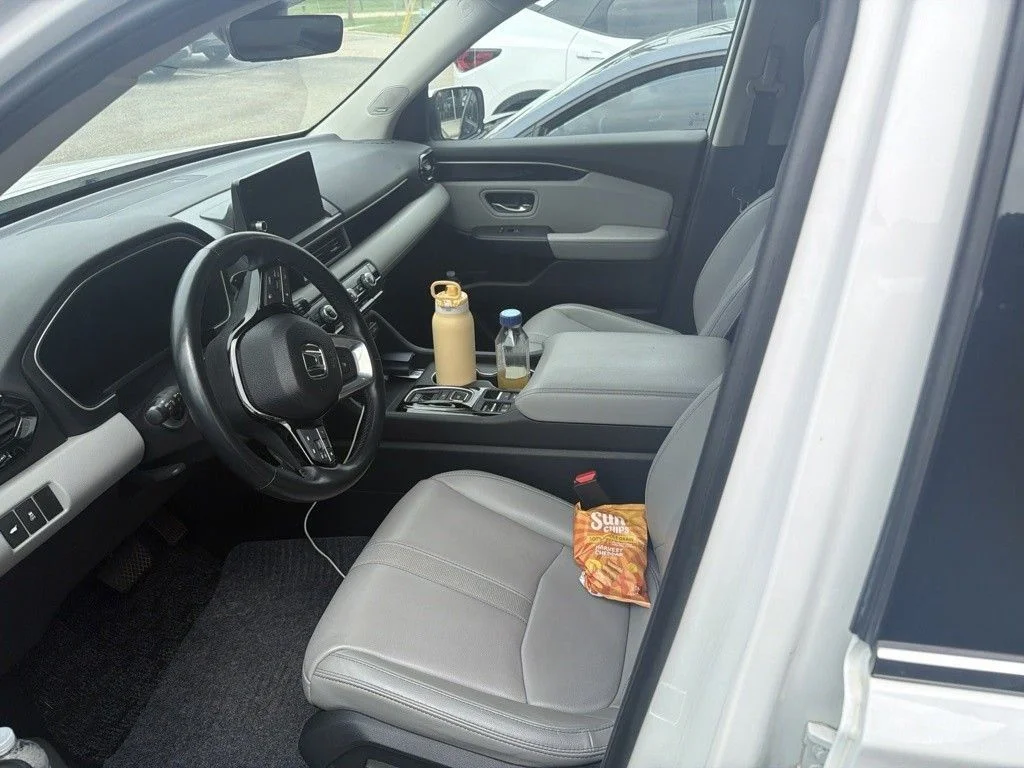 Used 2024 Platinum White Pearl Honda Touring image 11