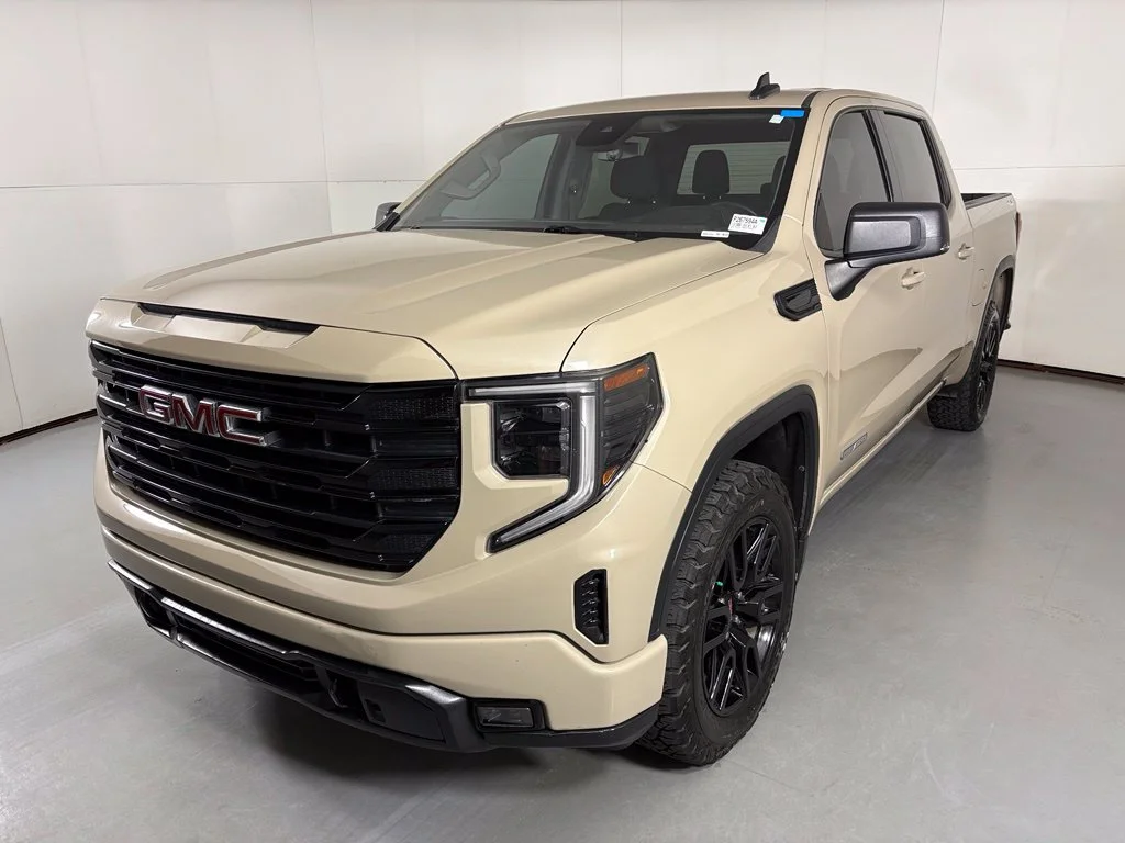 Used 2022 Beige GMC Elevation image 5