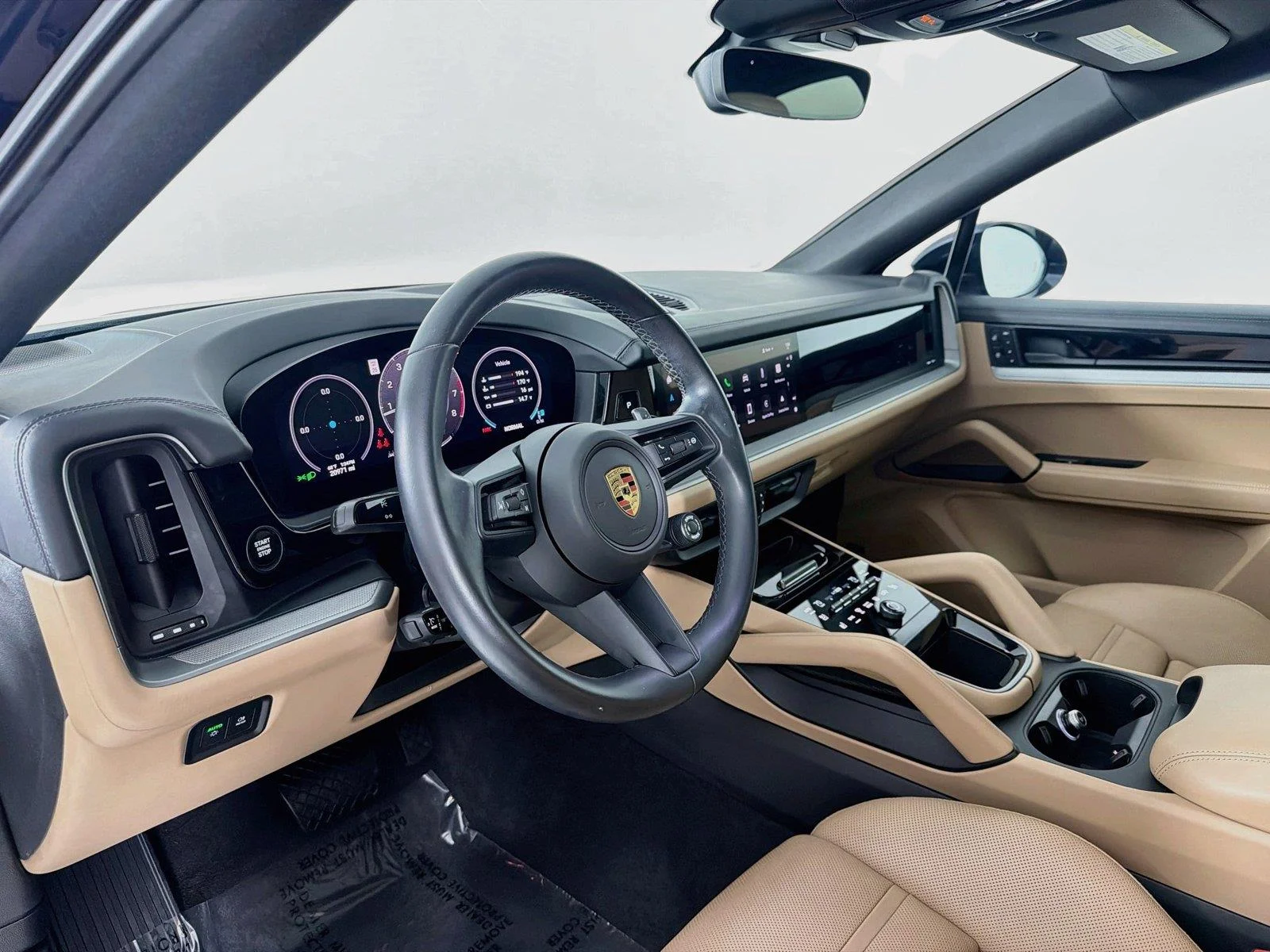 Certified Used 2024 Algarve Blue Metallic Porsche  image 4