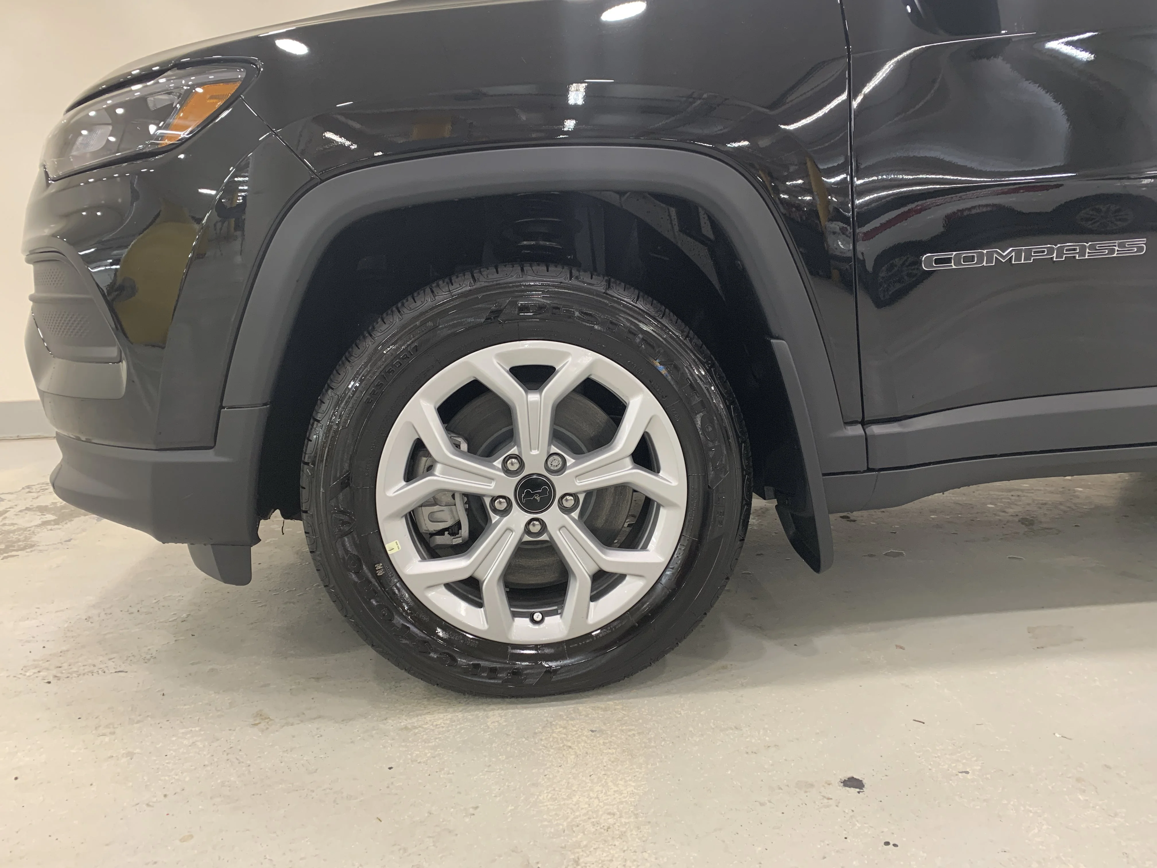 New 2026 Diamond Black Crystal Pearl Jeep Sport image 5