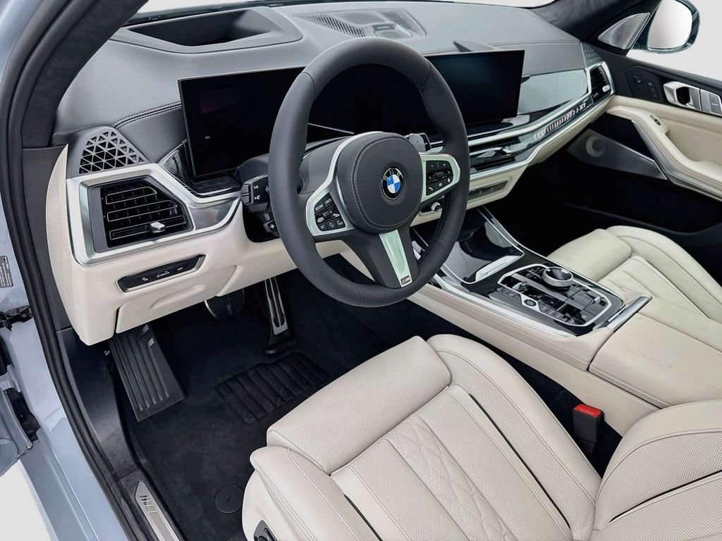 Used 2027 Gray Metallic BMW xDrive40i image 9
