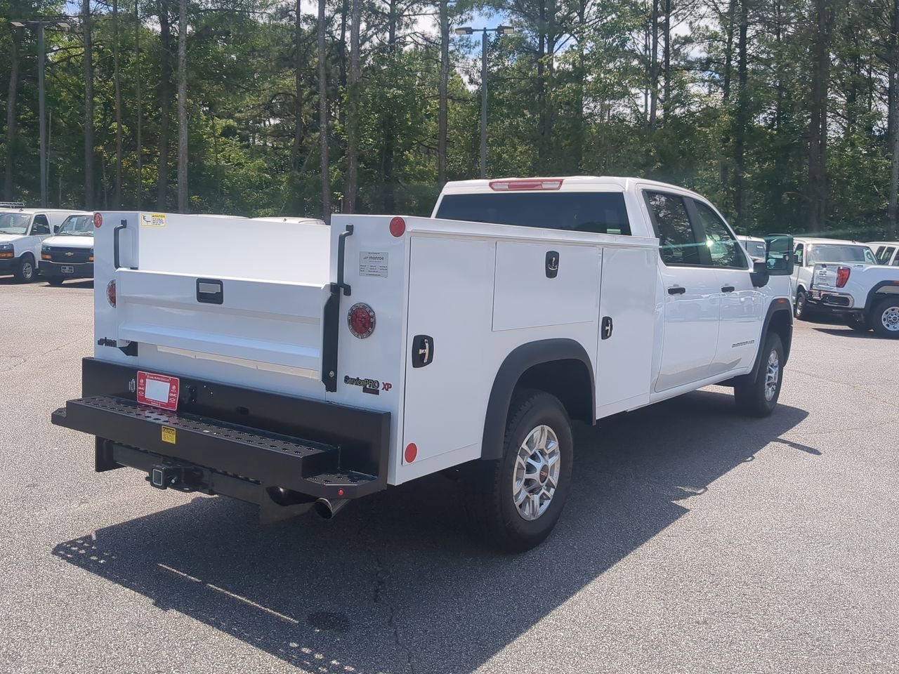 New 2026 Summit White GMC Pro image 8