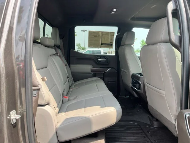 Used 2019  GMC SLT image 23