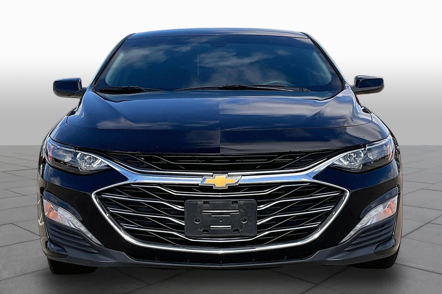 Used 2020 Mosaic Black Metallic Chevrolet LT image 4