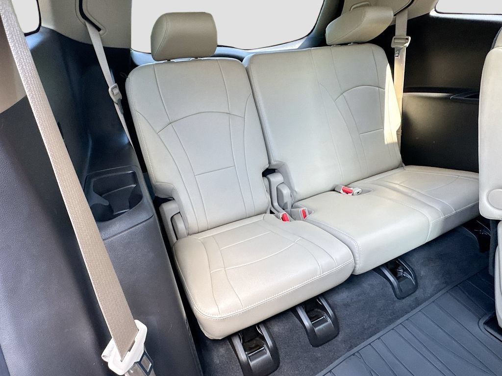 Used 2019 Includes Satin Nickel lower exterior accent color.) Buick Premium image 31