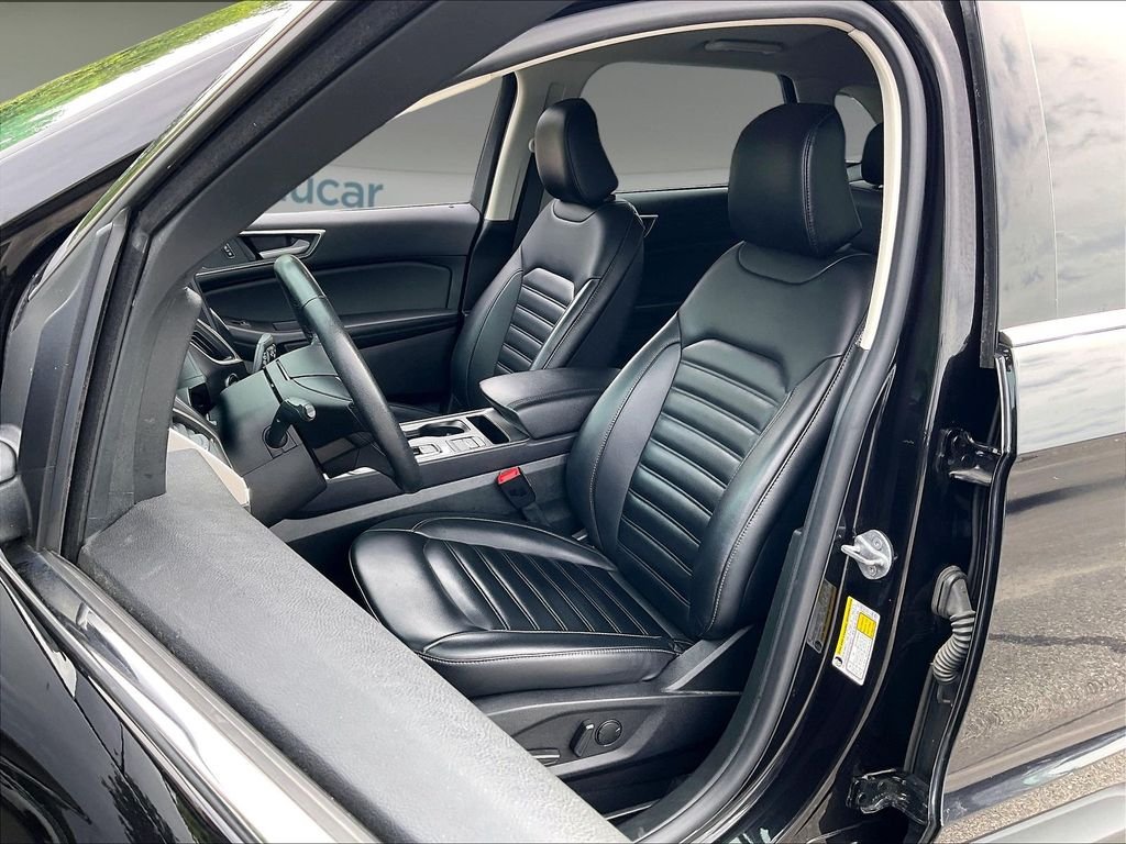 Used 2024 Agate Black Metallic Ford SEL image 9