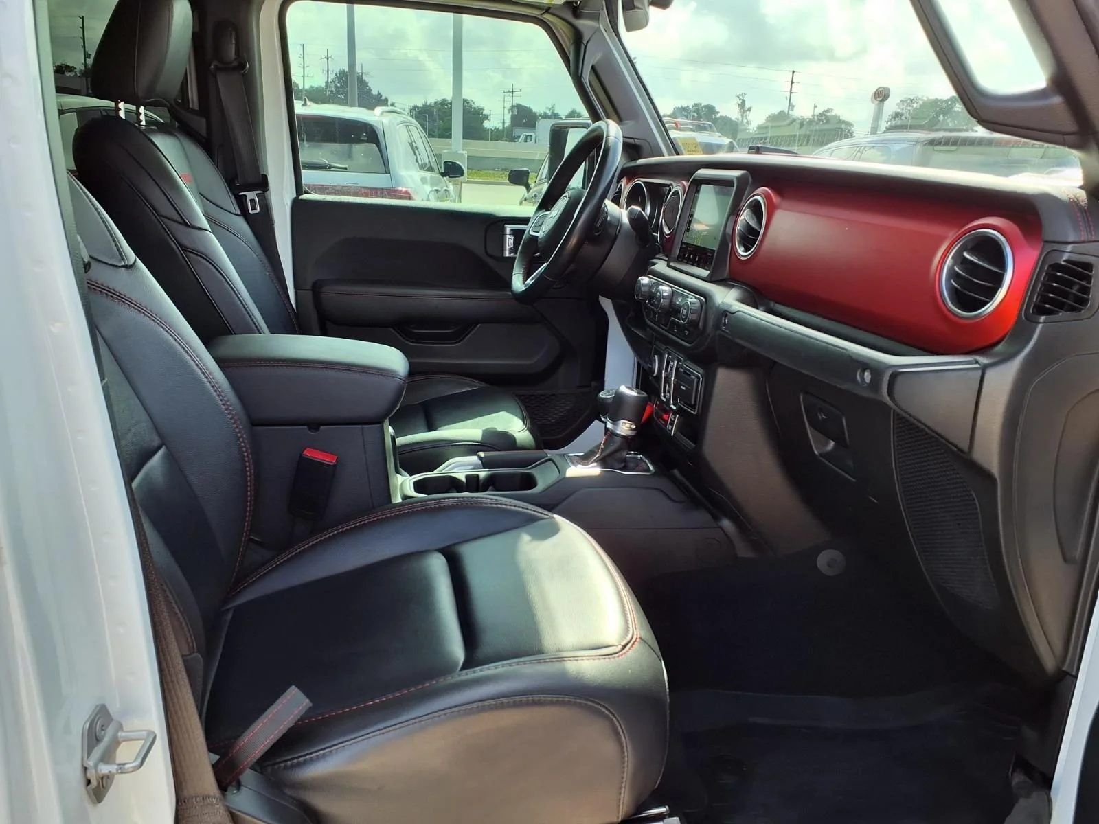 Used 2022 White Jeep Rubicon image 20