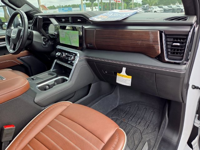 2025 GMC Sierra 3500HD Denali Ultimate - Photo 17