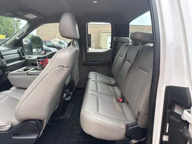 Used 2017 Oxford White Ford XL image 13