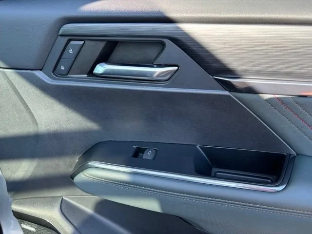 Used 2024 Sterling Metallic GMC AT4 image 24
