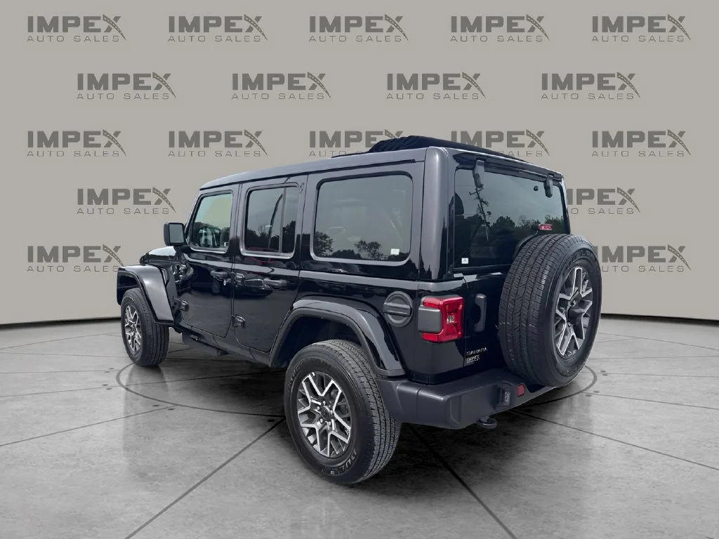 Used 2026 Black Jeep Sahara image 3