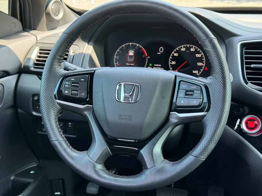 Certified Used 2024 Black Honda Black Edition image 15