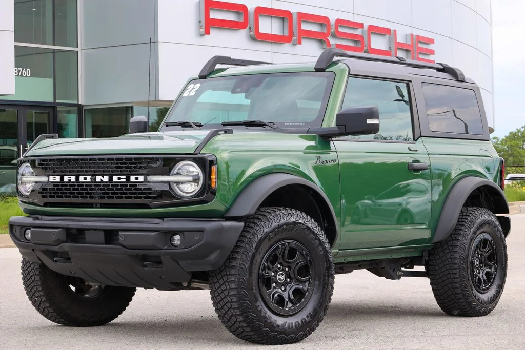 Used 2022 Green Ford Wildtrak image 1