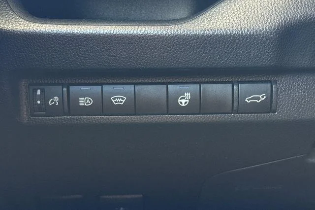 Certified Used 2023 ICE CAP Toyota  image 32