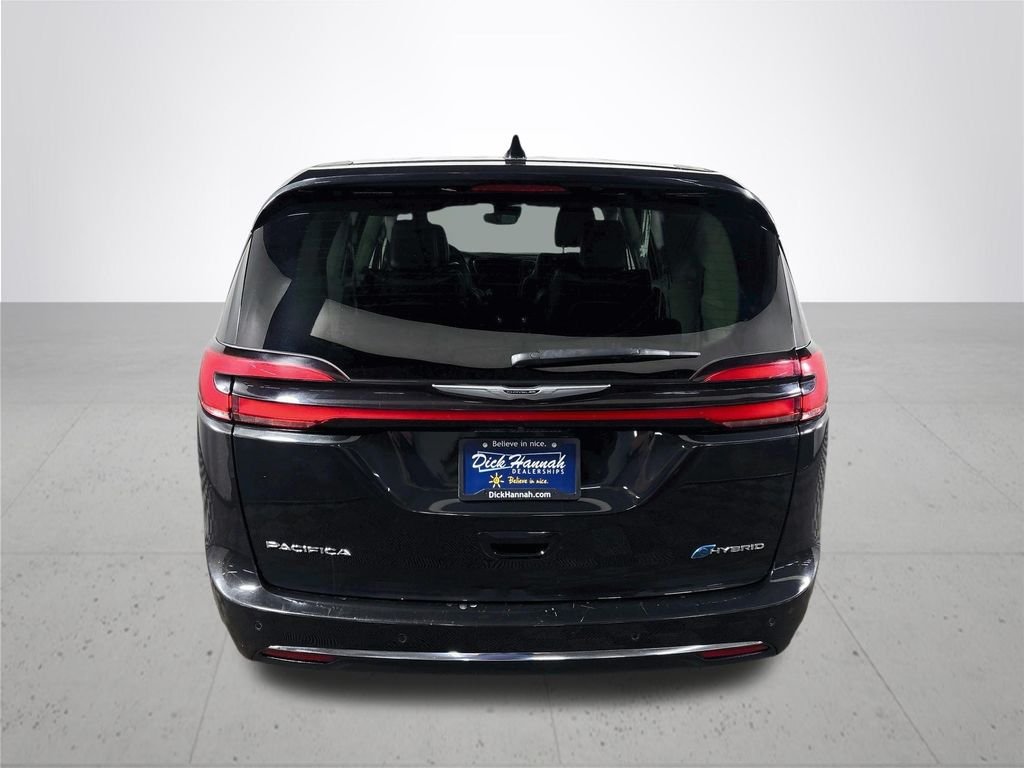 Used 2023 Brilliant Black Crystal Pearlcoat Chrysler Touring L image 7