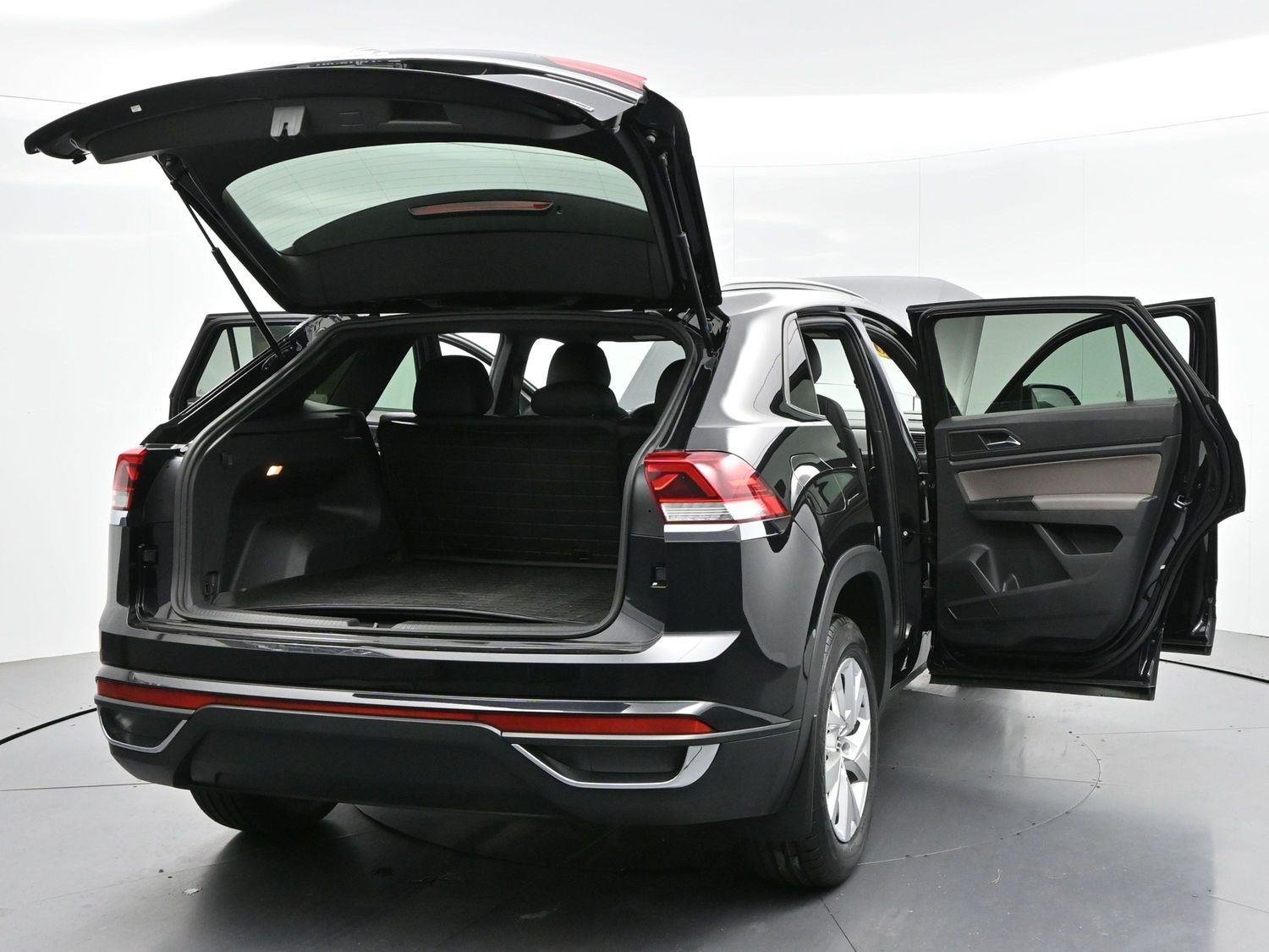 Used 2021 Deep Black Pearl Volkswagen 2.0T S image 41
