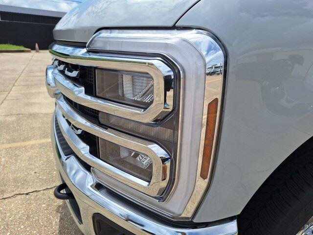 New 2026 Avalanche Ford F-250® Lariat® image 10