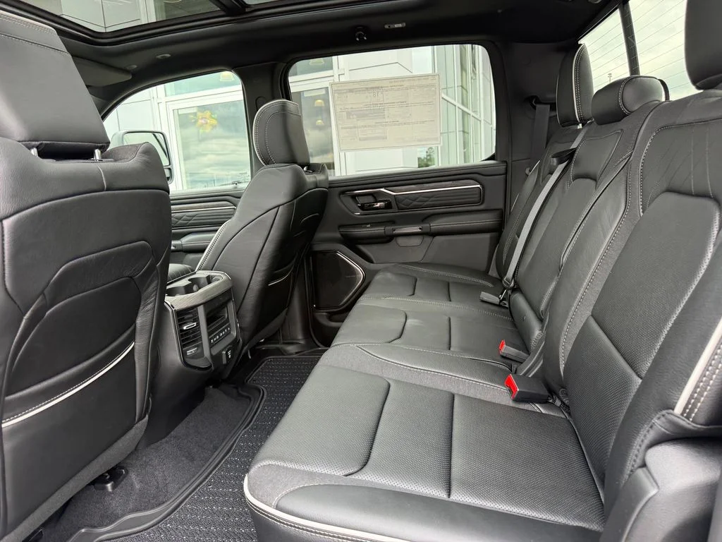 New 2026 Diamond Black Crystal Pearl-Coat Exterior Paint RAM Limited image 21