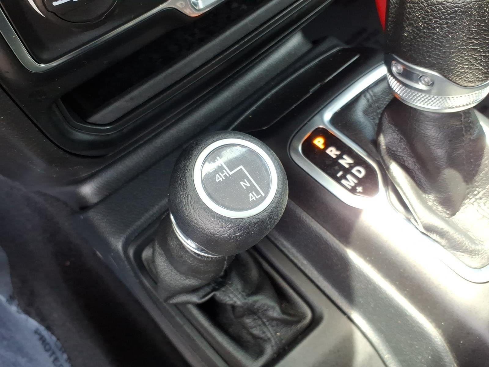 Used 2023 Black Clearcoat Jeep Sport S image 9