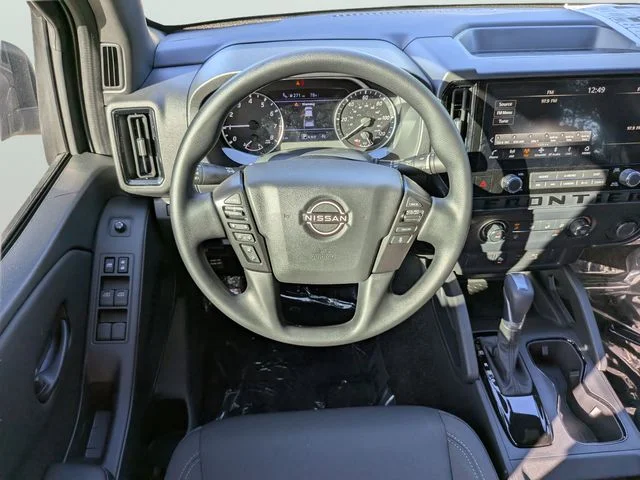 New 2026 Boulder Gray Pearl Nissan Crew Cab SV image 10