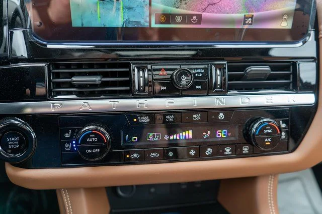 2026 Nissan Pathfinder Platinum - Photo 26