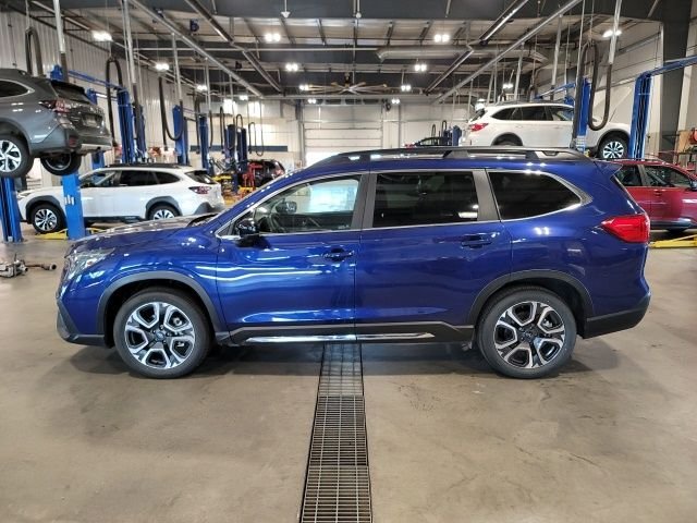 Used 2026 Sapphire Blue Pearl Subaru Limited image 4