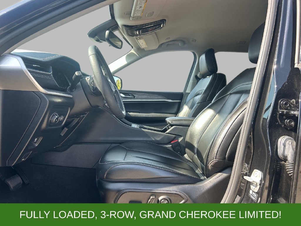 Used 2023 Black Jeep Limited image 17