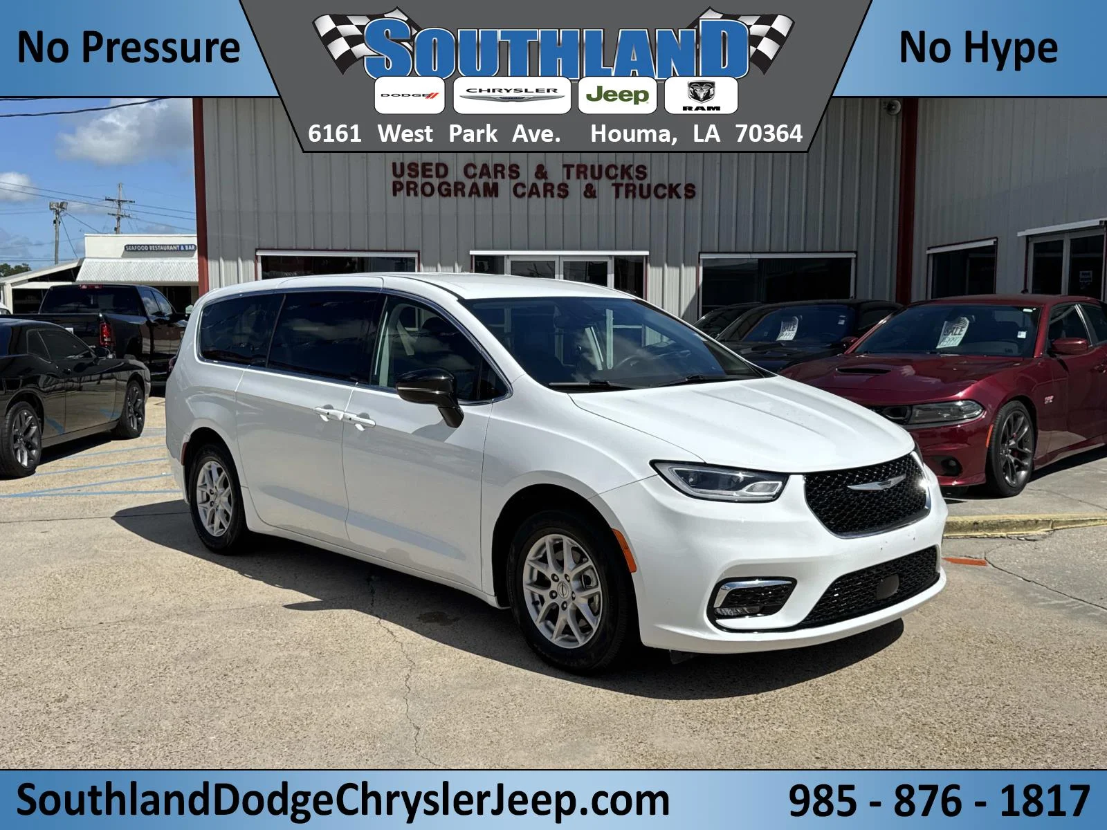 2024 Chrysler Pacifica Touring L