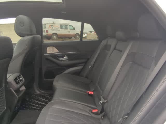 New 2026 MANUFAKTUR Moonlight White Metallic Mercedes-Benz AMG® GLE 63 S 4MATIC+ Coupe image 20
