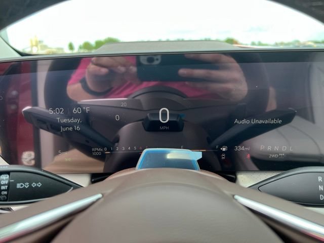 New 2026 Cherry Red Tintcoat Buick Avenir image 27