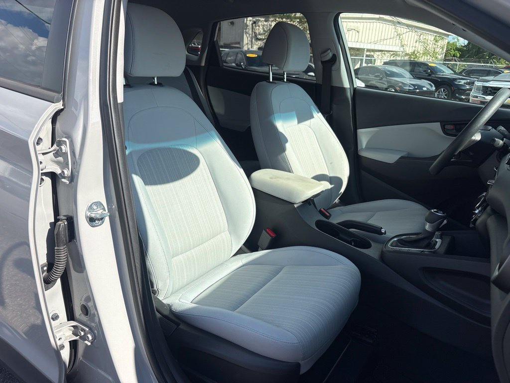 2023 Hyundai Kona SEL - Photo 19