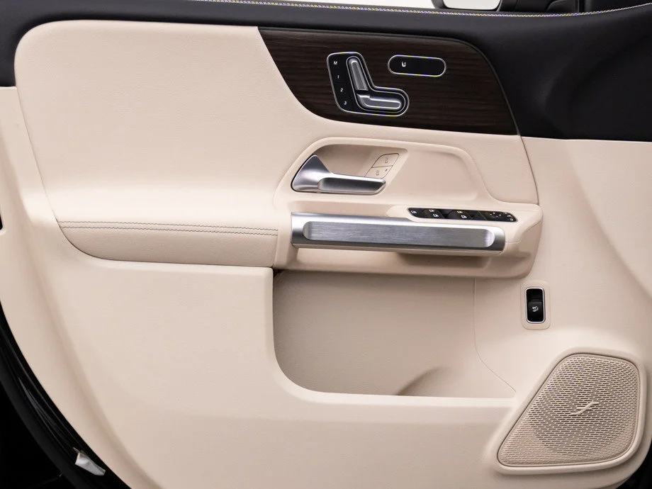 New 2026 Black Mercedes-Benz GLB 250 image 14